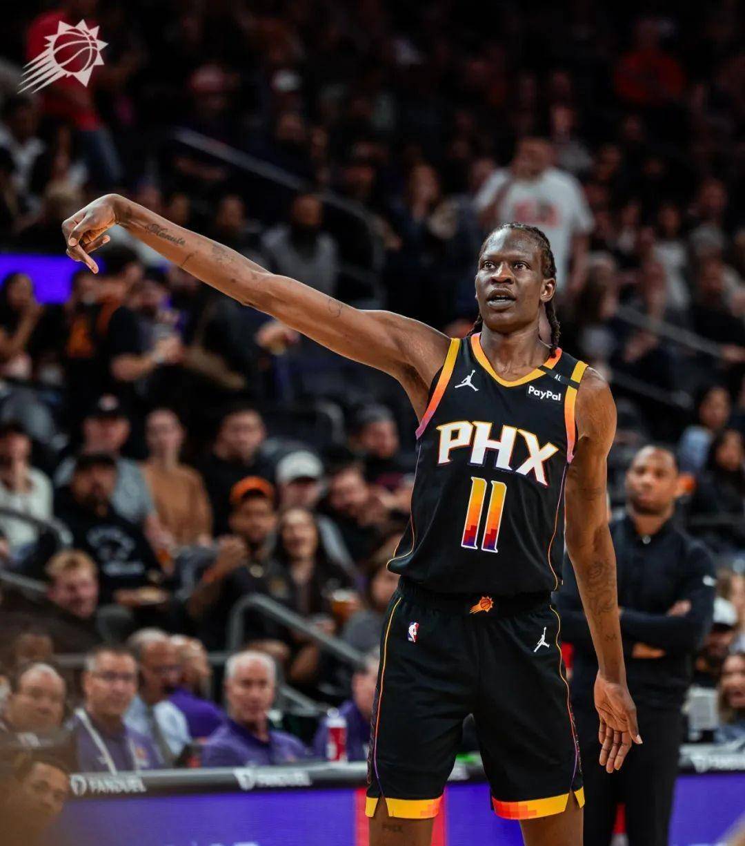 开云体育-包含詹姆斯重要时刻比赛局势复杂，快船带队取胜！引发球迷热议的词条