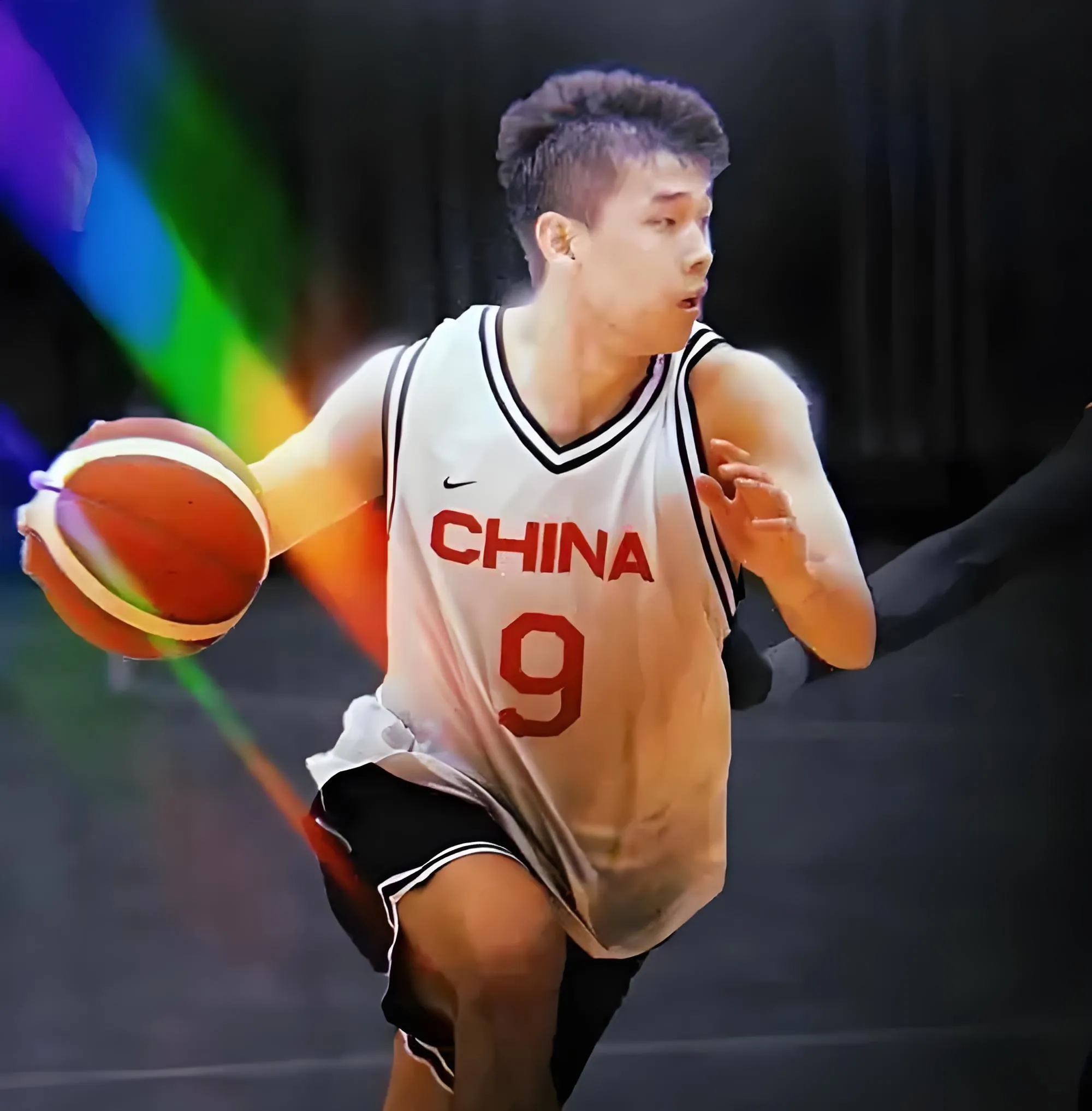 开云官方-今晨深圳男篮备战足总杯，再遭质疑细节曝光，话题不断，医务组通报恢复(足总杯晋级规则)